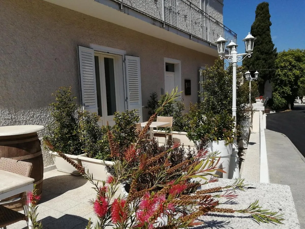 Affittacamere Hotel MarMè San Teodoro  Italia